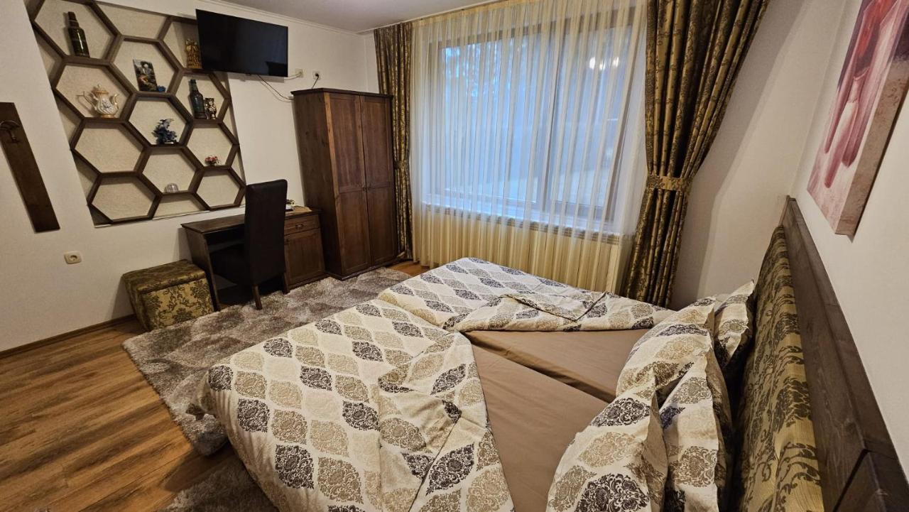 Villa Hills - Къща За Гости С Храна Orlino Exterior foto